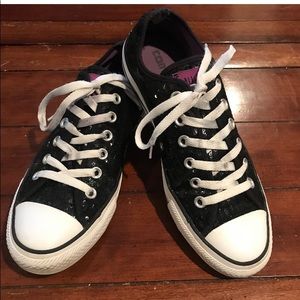 Black sequin Converse sneakers. Women 8. Men 6